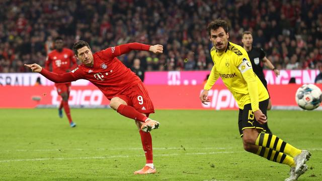 天博体育平台-拜仁团结一心，轻取对手喜获进步(团队凝聚力的七言绝句)