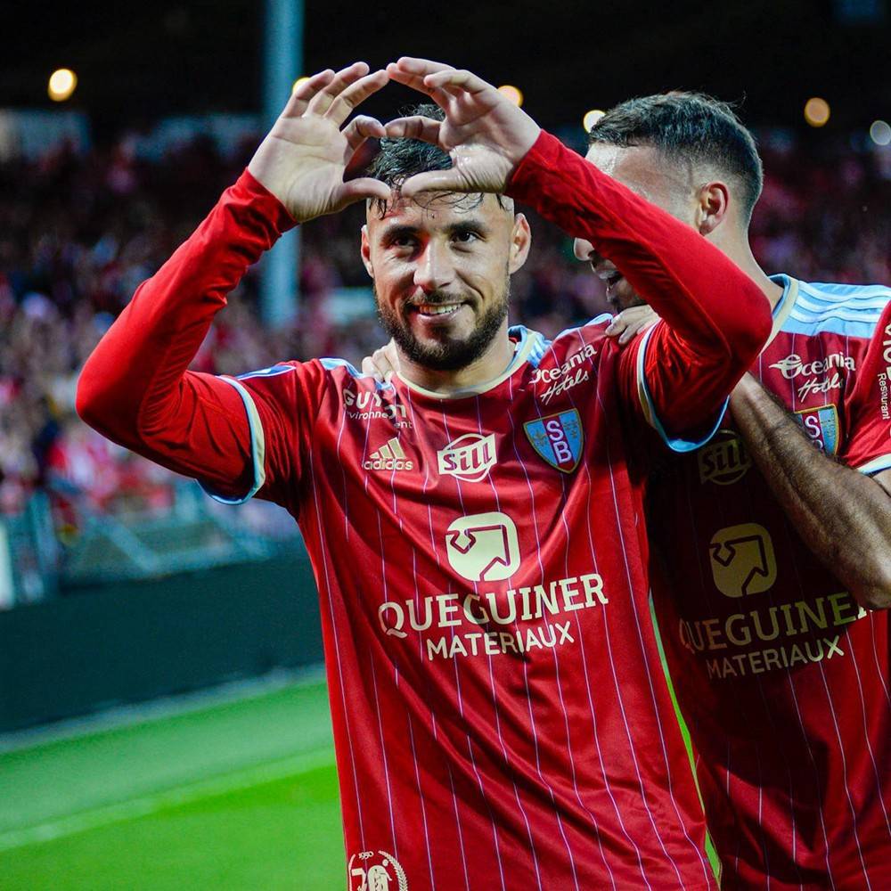 天博体育平台-佛罗伦萨客场绝杀，收获比分领跑好局的简单介绍